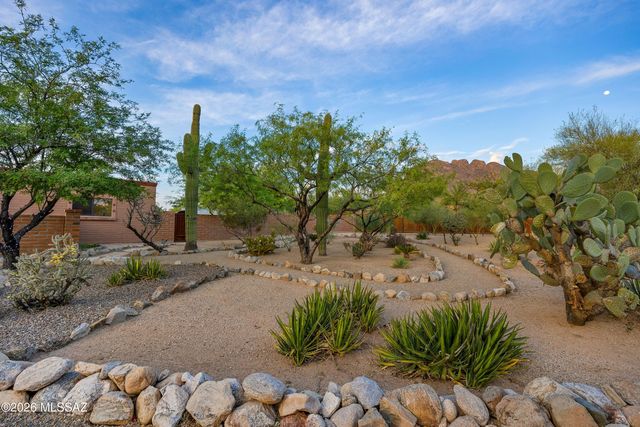 530 W Camino Fairhaven, Oro Valley, AZ 85704