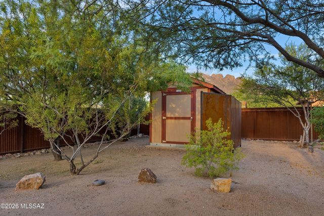 530 W Camino Fairhaven, Oro Valley, AZ 85704