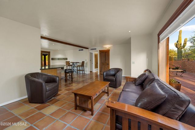 530 W Camino Fairhaven, Oro Valley, AZ 85704