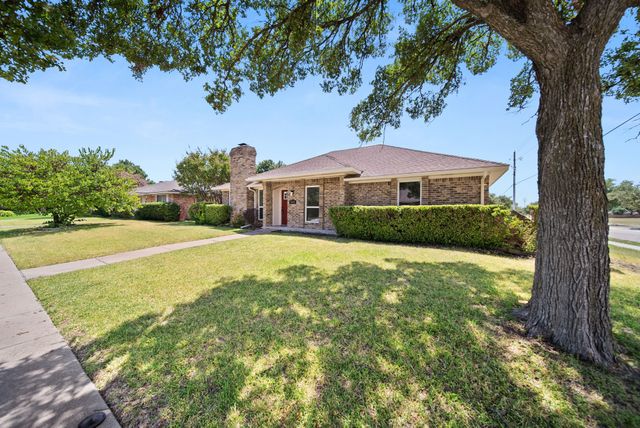 3802 Roan Circle, Garland, TX 75043