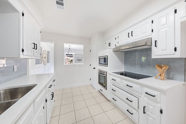 3802 Roan Circle, Garland, TX 75043