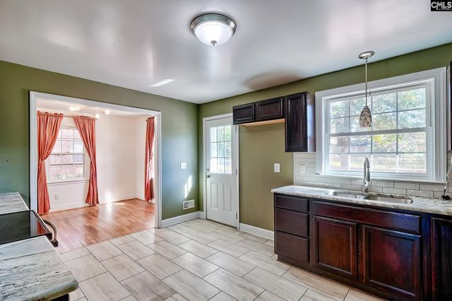 111 Evergreen Lane, Cayce, SC 29033