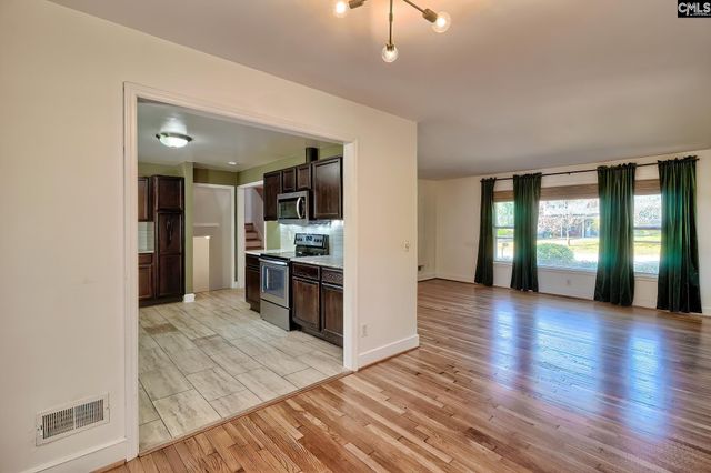 111 Evergreen Lane, Cayce, SC 29033