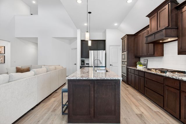 105 Verbena Ridge Drive, Fort Worth, TX 76131