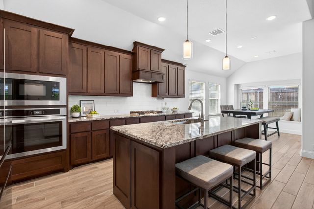 105 Verbena Ridge Drive, Fort Worth, TX 76131
