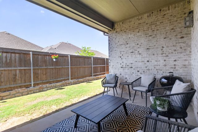 105 Verbena Ridge Drive, Fort Worth, TX 76131