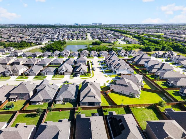 105 Verbena Ridge Drive, Fort Worth, TX 76131