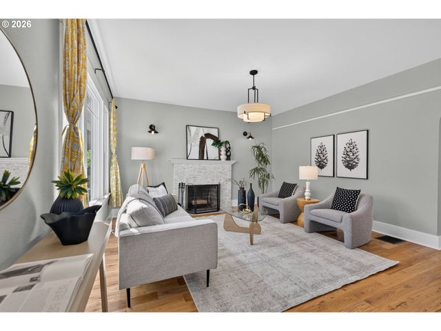 1915 Se 38TH Ave, Portland, OR 97214