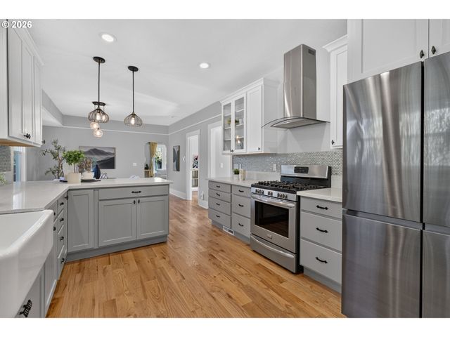 1915 Se 38TH Ave, Portland, OR 97214