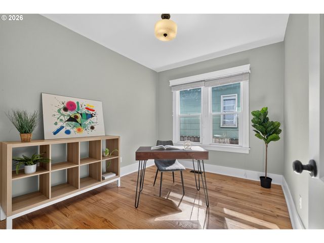 1915 Se 38TH Ave, Portland, OR 97214