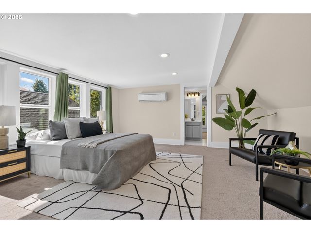 1915 Se 38TH Ave, Portland, OR 97214