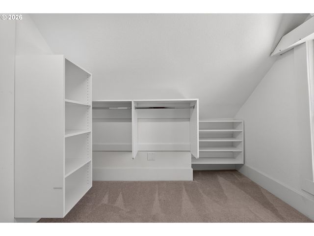 1915 Se 38TH Ave, Portland, OR 97214