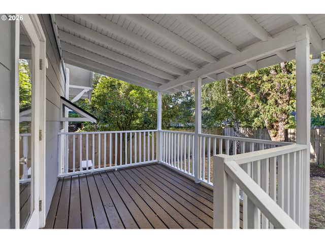 1915 Se 38TH Ave, Portland, OR 97214