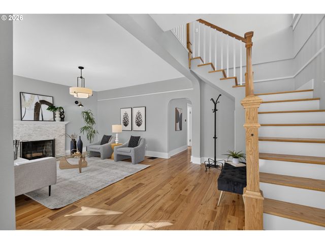 1915 Se 38TH Ave, Portland, OR 97214