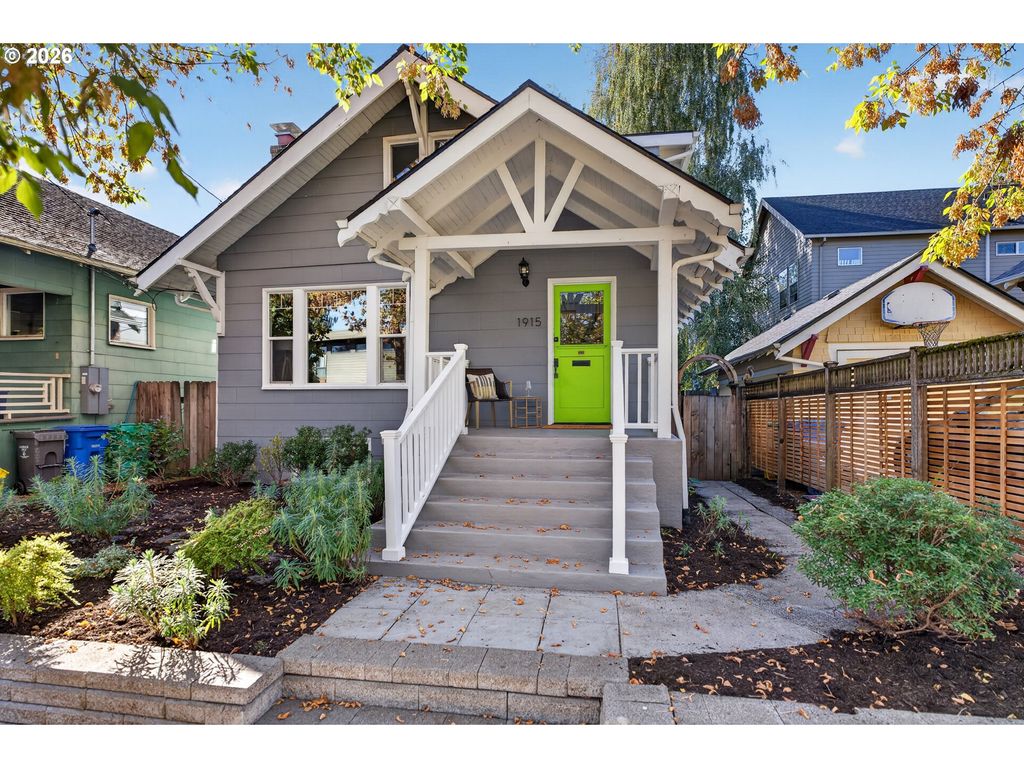 1915 Se 38TH Ave, Portland, OR 97214