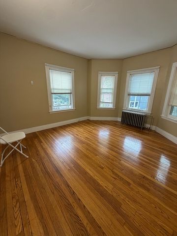 170 Safford St 2, Quincy, MA 02170