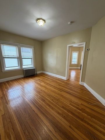170 Safford St 2, Quincy, MA 02170