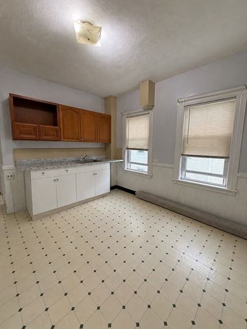 170 Safford St 2, Quincy, MA 02170
