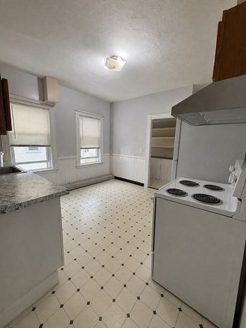 170 Safford St 2, Quincy, MA 02170