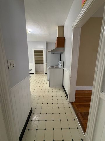 170 Safford St 2, Quincy, MA 02170