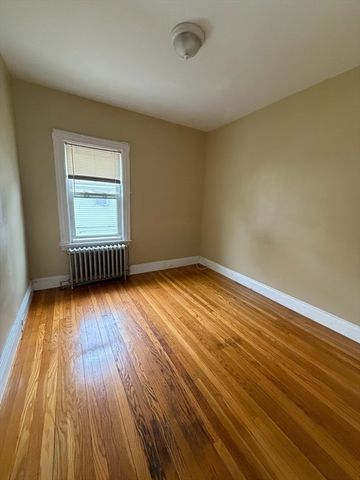 170 Safford St 2, Quincy, MA 02170