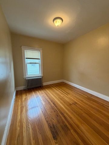 170 Safford St 2, Quincy, MA 02170