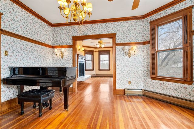 1148 Boylston, Brookline, MA 02467
