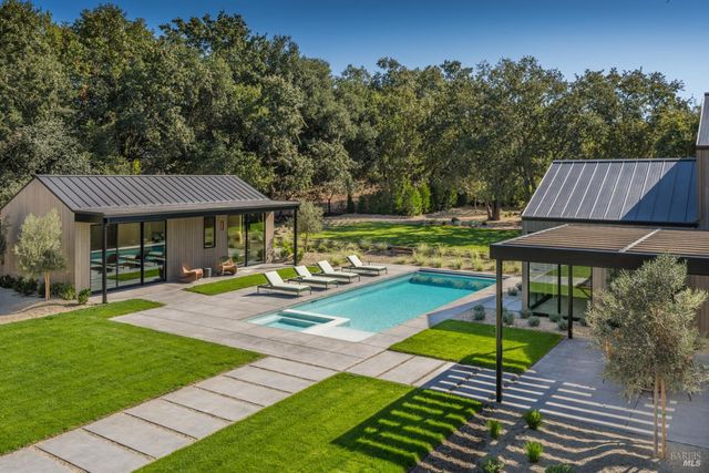 1438 Ridge Valley Rd, Sonoma, CA 95476