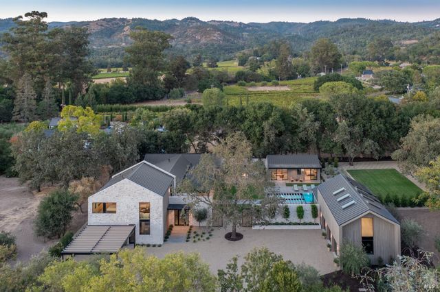 1438 Ridge Valley Rd, Sonoma, CA 95476