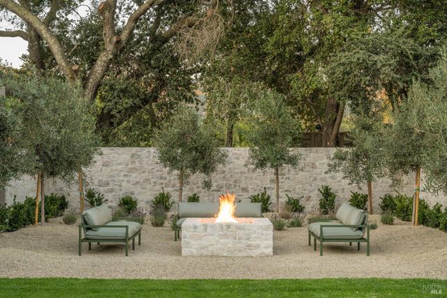 1438 Ridge Valley Rd, Sonoma, CA 95476