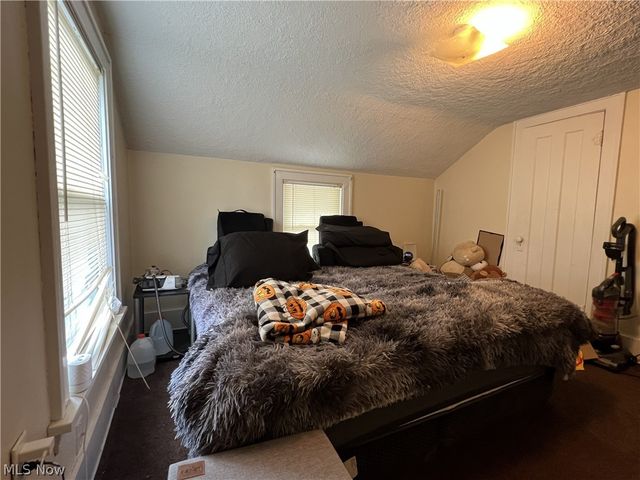 1891 E 33rd Street, Lorain, OH 44055