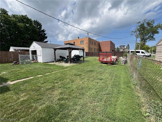 1891 E 33rd Street, Lorain, OH 44055