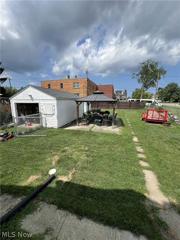 1891 E 33rd Street, Lorain, OH 44055