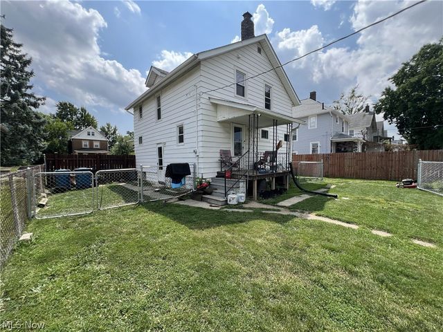 1891 E 33rd Street, Lorain, OH 44055
