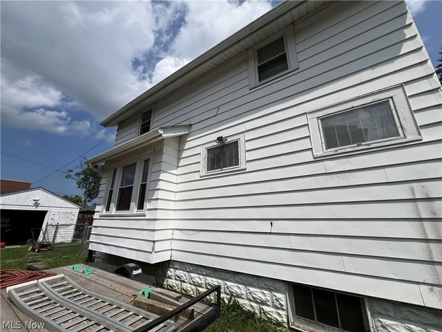 1891 E 33rd Street, Lorain, OH 44055