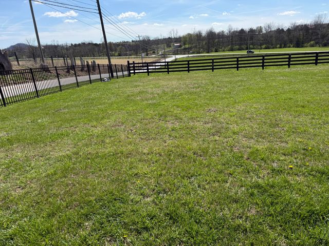 123 Dreyfus Road, Berea, KY 40403