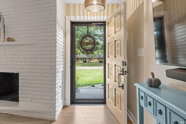 53105 Osage Drive, South Bend, IN 46637