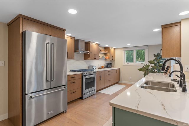 53105 Osage Drive, South Bend, IN 46637