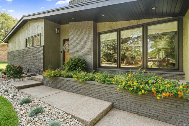 53105 Osage Drive, South Bend, IN 46637