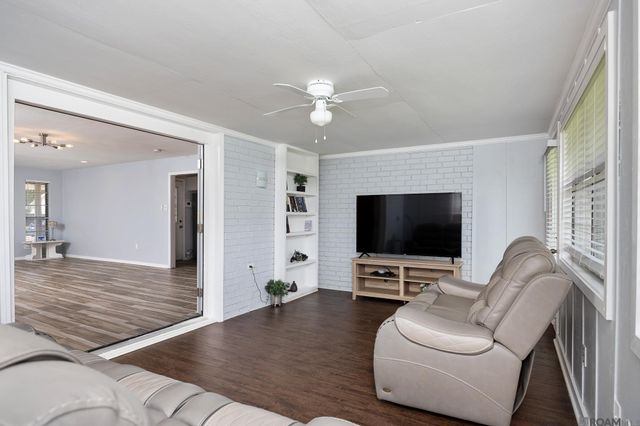 13615 Red River Ave, Baton Rouge, LA 70818