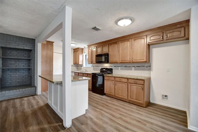 17119 Bougainvilla Lane, Friendswood, TX 77546