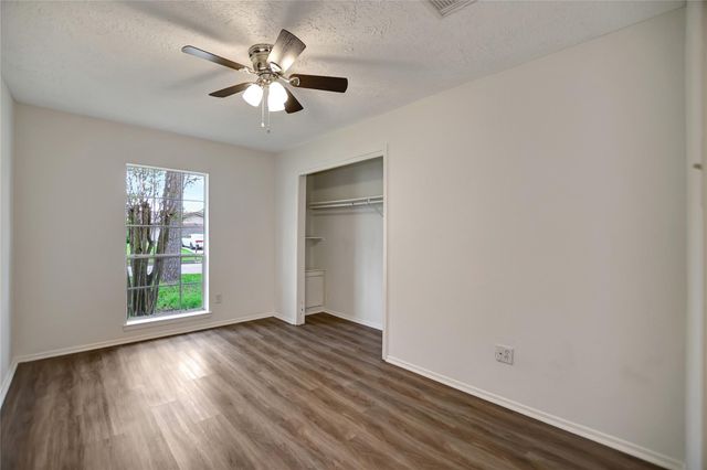 17119 Bougainvilla Lane, Friendswood, TX 77546