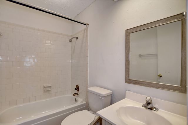 17119 Bougainvilla Lane, Friendswood, TX 77546