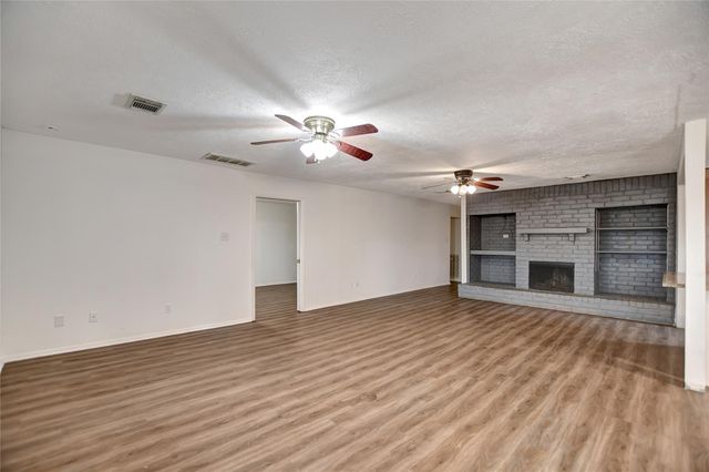 17119 Bougainvilla Lane, Friendswood, TX 77546