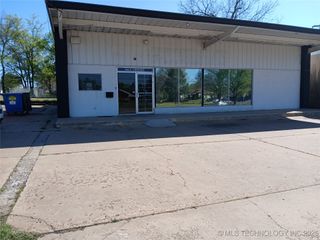 902 E Cherokee Street, Wagoner, OK 74467