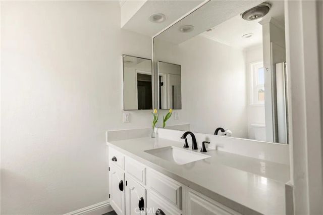 1201 Voltaire, Lake Arrowhead, CA 92352