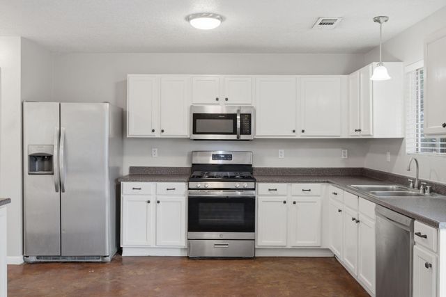 2223 Sea Foam Street NW, Albuquerque, NM 87120
