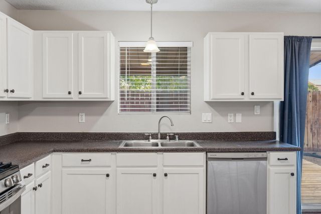 2223 Sea Foam Street NW, Albuquerque, NM 87120