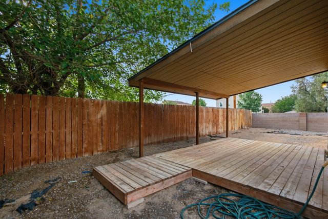2223 Sea Foam Street NW, Albuquerque, NM 87120
