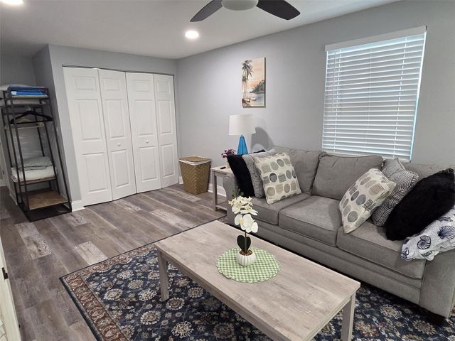 5105 TANGERINE AVENUE S, Gulfport, FL 33707